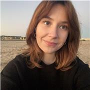 Je m'appelle Marylou, je suis diplômée du Bac avec mention en français, et je propose des cours de soutien.
